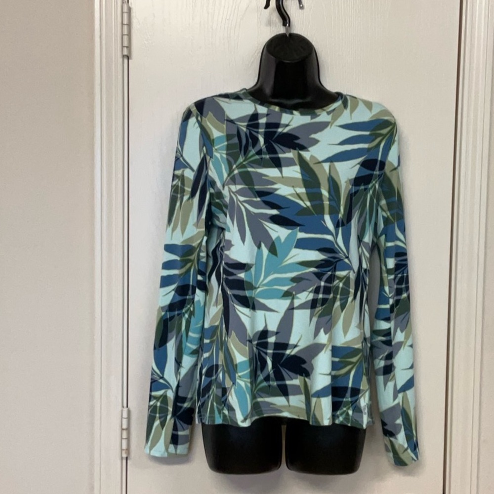 Leaf Print Long Sleeve Top